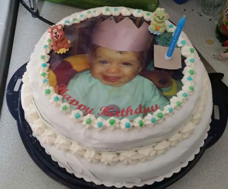 Frau Jessica Meinecke prsentierte dieses Tortenfoto zum Geburtstag ihrer Tochter